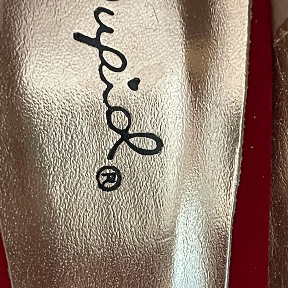 Qupid velvet platform stilettos Valentines ❤️🔥 - Picture 3 of 8